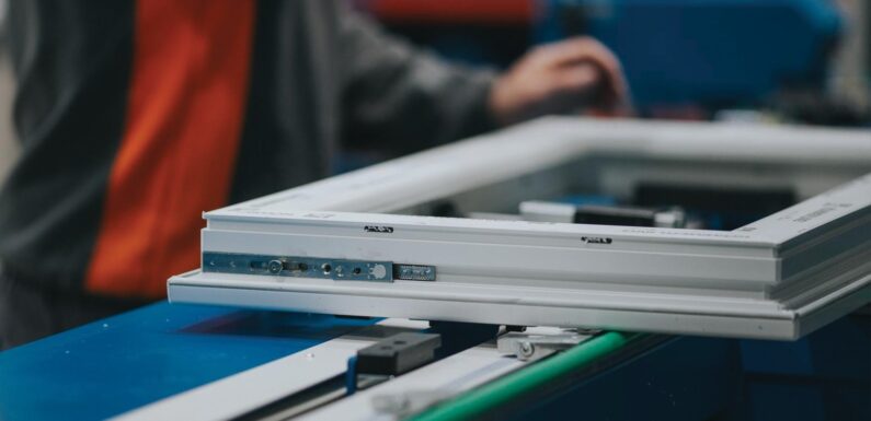 Producător Profile PVC: cheia către ferestre și uși durabile, eficiente și estetice